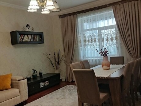 İnşaatçılarda 3 otaqlı həyət evi satılır, 70 m², 180 000 AZN, şəkil 2 / 11