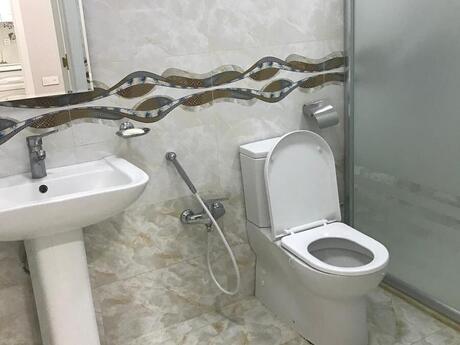 2-room apartment for rent, 70 m², Xalqlar Dostluğu: 660 ₼/mo 5
