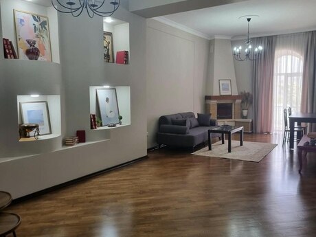 Kirayə 3 otaqlı mənzil, 130 m², Nizami: 1 550 ₼/ay 4