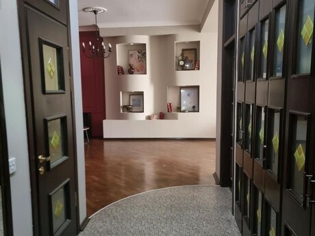 Kirayə 3 otaqlı mənzil, 130 m², Nizami: 1 550 ₼/ay 5