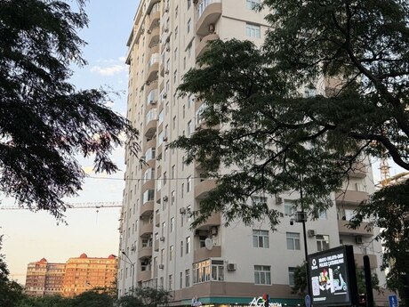 4-комнатная квартира, 175 м², Nizami: 420 000 ₼ 3