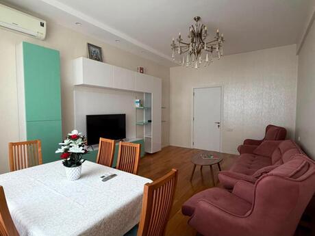 Аренда: 3-комнатная квартира, 130 м², Elmlər Akademiyası: 2 500 ₼/мес 2