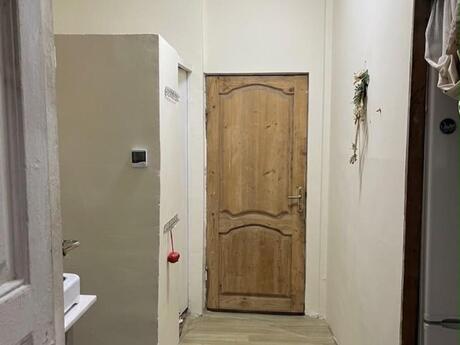 2 otaqlı mənzil, 32 m², 28 May: 110 000 ₼ 3