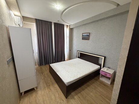 3-room apartment for rent, 95 m², İnşaatçılar: 650 ₼/mo 4