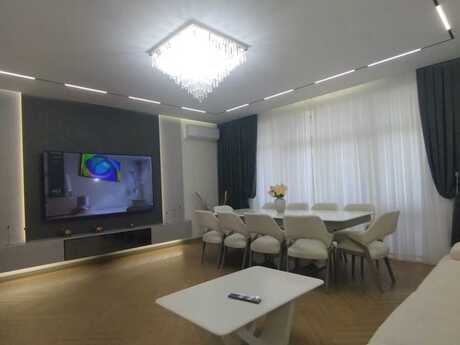 4-room apartment, 186 m², 28 May: 780 000 ₼ 2