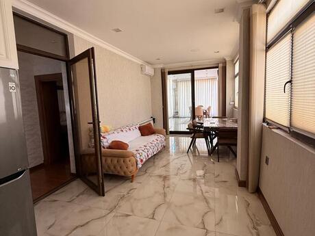 Buzovnada 5 otaqlı yeni tikili mənzil kirayə verilir, 240 m², 4 000 AZN/ay, şəkil 4 / 12
