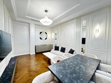 Аренда: 4-комнатная квартира, 165 м², Ağ şəhər: 5 000 ₼/мес 4