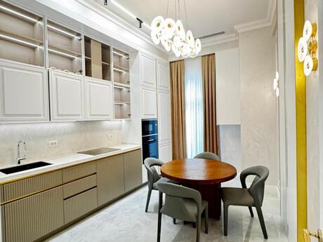 3-room apartment for rent, 130 m², Ağ şəhər: 5 000 ₼/mo 5