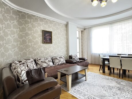 3-room apartment for rent, 120 m², Gənclik: 1 100 ₼/mo 2