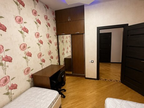 4-room apartment for rent, 140 m², Həzi Aslanov: 855 ₼/mo 5