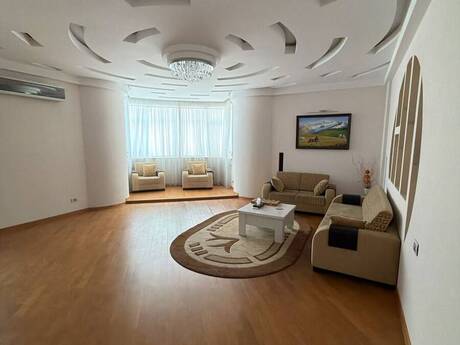 3 otaq · 130 m² · 6/18 mərtəbə, Gənclik