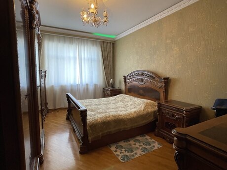 4-комнатная квартира, 146 м², Azadlıq Prospekti: 435 000 ₼ 5