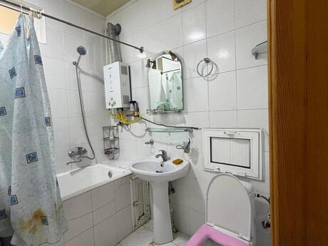 Аренда: 2-комнатная квартира, 65 м², Elmlər Akademiyası: 700 ₼/мес 5