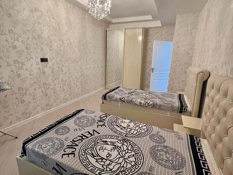 3-room apartment for rent, 146 m², Gənclik: 1 299 ₼/mo 5