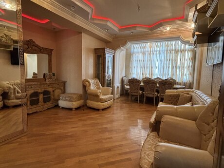 4 rooms · 150 m² · floor 7/12, Şah İsmayıl Xətai