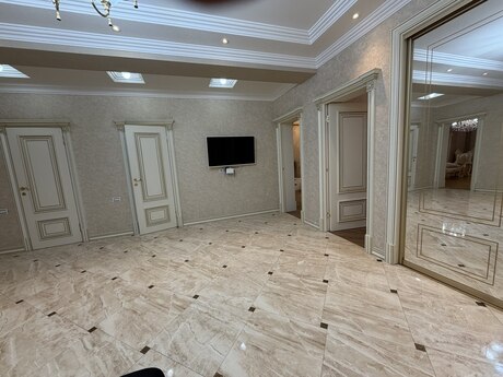3 otaqlı mənzil, 168 m², Nəsimi: 525 000 ₼ 2