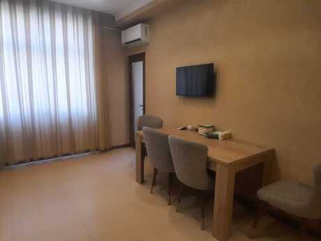 Kirayə 2 otaqlı mənzil, 100 m², Nəriman Nərimanov: 1 300 ₼/ay 2