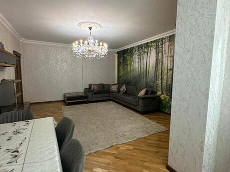 4 otaq · 190 m² · 13/17 mərtəbə, İnşaatçılar
