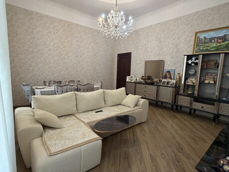 4-room apartment, 200 m², Sahil: 900 000 ₼ 2
