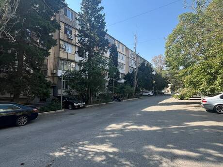 Elan №6487500 - Bakı, Həzi Aslanov m., 3 otaqlı, 80 m², 5/5 mərtəbə