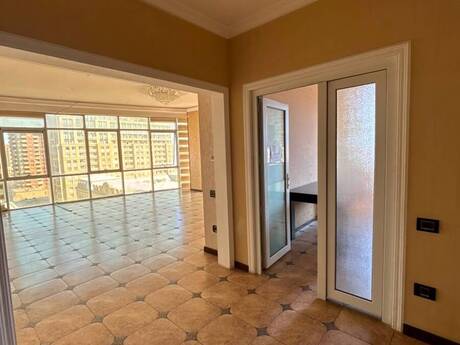 Elan №6487573 - Bakı, Nizami m., 3 otaqlı, 190 m²