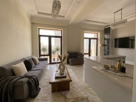 4-комнатная квартира, 121 м², Ağ şəhər: 550 000 ₼ 2