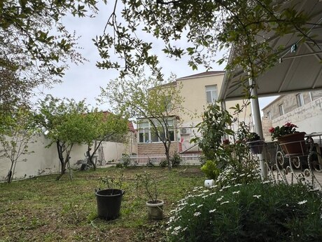 4 rooms · 200 m², Novxanı