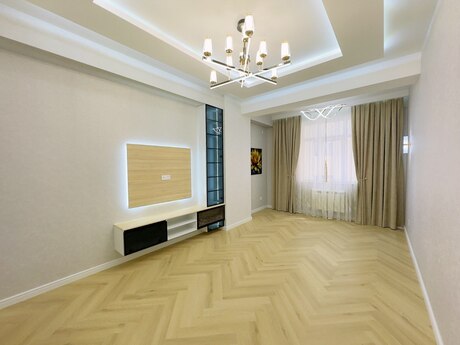Объявление №6487566 - Баку, м. Кара Караев, 3-комн., 103 м², 3/17 этаж