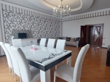 3-room apartment for rent, 135 m², İnşaatçılar: 1 500 ₼/mo 3