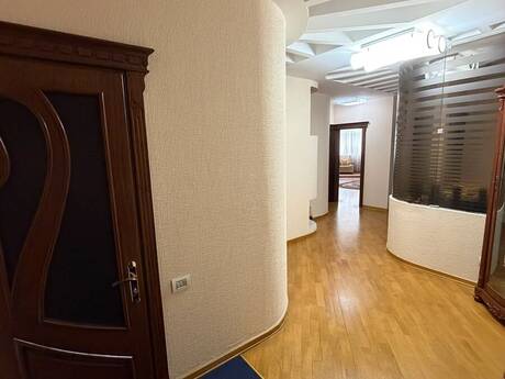 3-комнатная квартира, 120 м², Nəriman Nərimanov: 1 000 ₼ 4