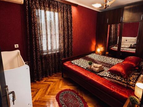 İnşaatçılarda 2 otaqlı köhnə tikili mənzil satılır, 49 m², 180 000 AZN, şəkil 3 / 8