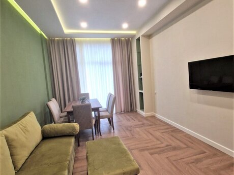 Аренда: 2-комнатная квартира, 70 м², Ağ şəhər: 1 600 ₼/мес 2