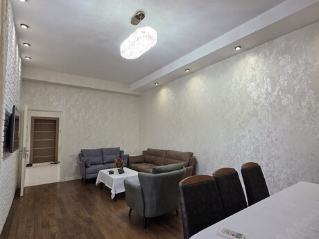 3-комнатная квартира, 107 м², 8 Noyabr: 379 000 ₼ 3