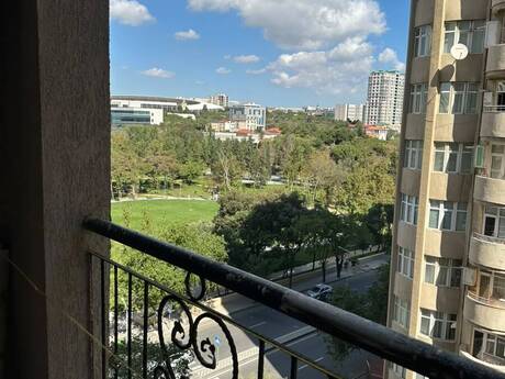 3 otaqlı mənzil, 135 m², Gənclik: 419 000 ₼ 2
