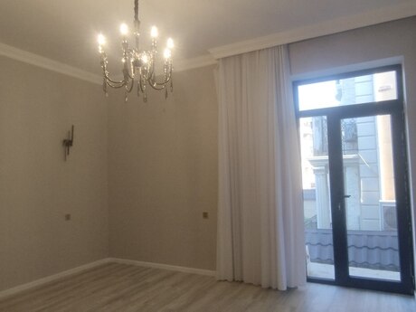 Аренда: 4-комнатная квартира, 130 м², Həzi Aslanov: 600 ₼/мес 3