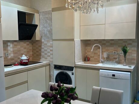 Аренда: 3-комнатная квартира, 110 м², Şah İsmayıl Xətai: 1 999 ₼/мес 4