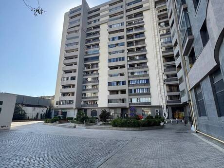 8 otaqlı mənzil, 780 m², Elmlər Akademiyası: 750 000 ₼ 4