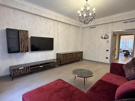 Kirayə 2 otaqlı mənzil, 107 m², Ağ şəhər: 1 900 ₼/ay 2