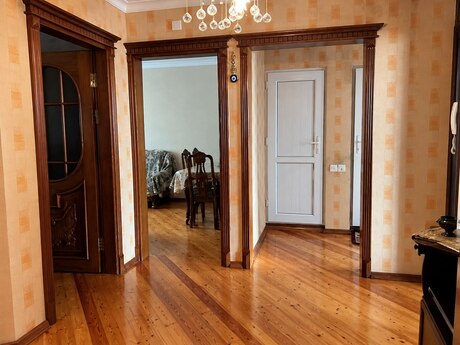 3-room apartment, 84 m², Həzi Aslanov: 180 000 ₼ 2