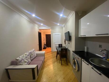 Kirayə 1 otaqlı mənzil, 52 m², İnşaatçılar: 550 ₼/ay 3