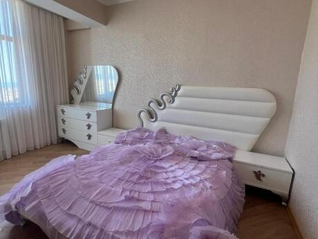 2 otaq · 90 m² · 14/17 mərtəbə, Bayıl