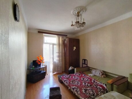 1-room apartment for rent, 35 m², Şah İsmayıl Xətai: 550 ₼/mo 4