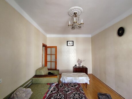 1 rooms · 35 m² · floor 2/5, Şah İsmayıl Xətai