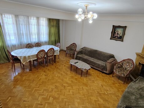 Kirayə 3 otaqlı mənzil, 95 m², 28 May: 40 ₼/ay 2