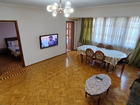 3 otaq · 95 m² · 2/9 mərtəbə, 28 May