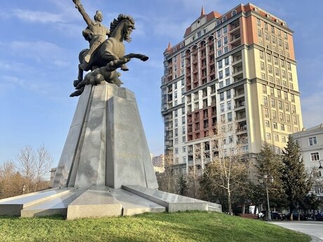 Продаётся 2-комнатная квартира в новостройке, Nəsimi, 75 м², 290 000 AZN, фото 2 / 12