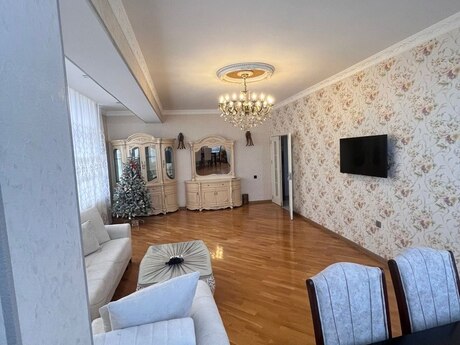 3-room apartment for rent, 120 m², 20 Yanvar: 850 ₼/mo 4