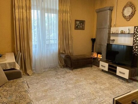 2 rooms · 44 m² · floor 2/2, Bakıxanov