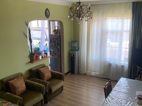 5 otaq · 105 m² · 8/9 mərtəbə, Həzi Aslanov
