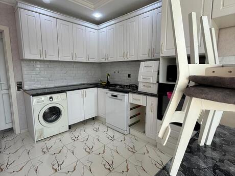 2-room old-build apartment for sale in Həzi Aslanov, 65 m², 185 000 AZN, photo 5 / 9
